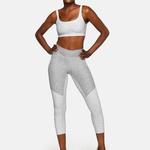 Outdoor Voices Double Time Bra & Two-Tone Leggings